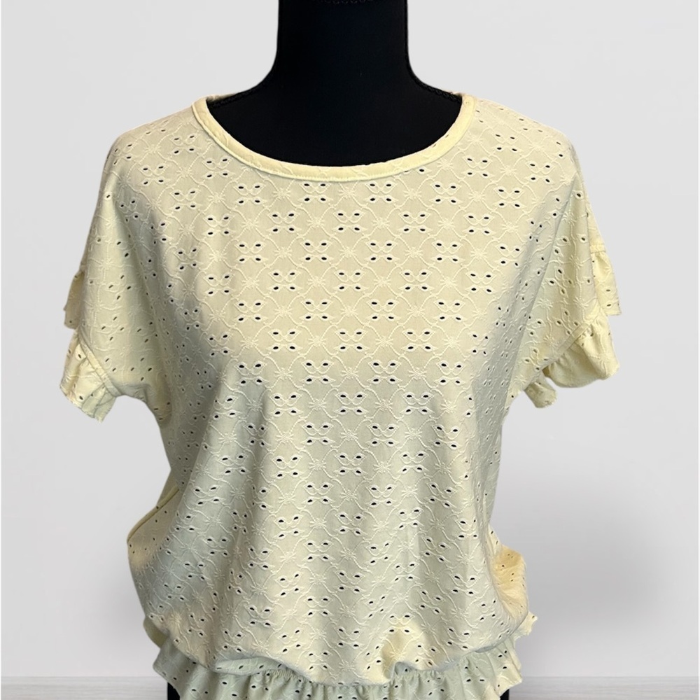 Rewind Soft Yellow Eyelet Short Sleeve Top Pretty Ruffles Size M